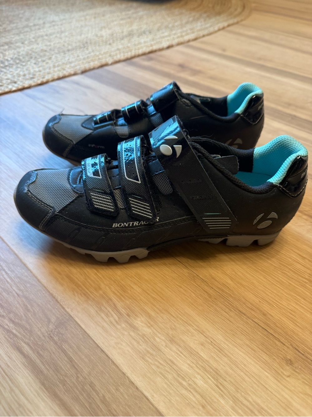 Bontrager Women's Black Cycling Shoes with Teal Interior